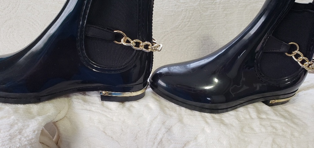 Girl rain boots